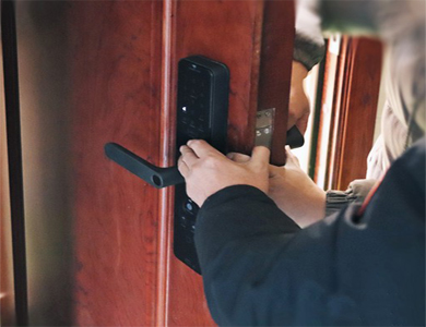 江城24小时上门开锁公司